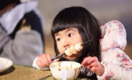 娱乐吃瓜酱妈妈维护女儿